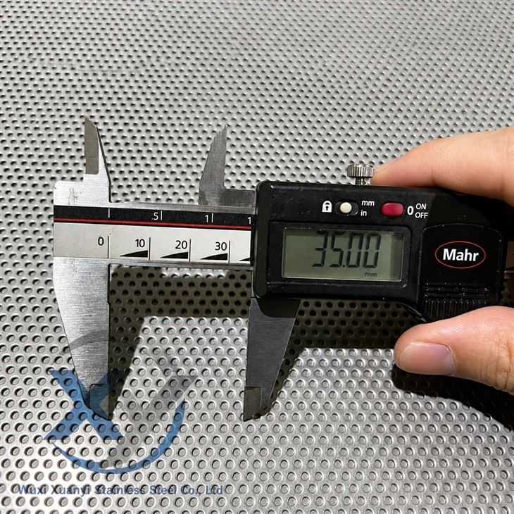Cold Rolled Perforated Stainless Steel Sheet
